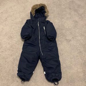 Like new! Toddler snowsuit. Size 2T